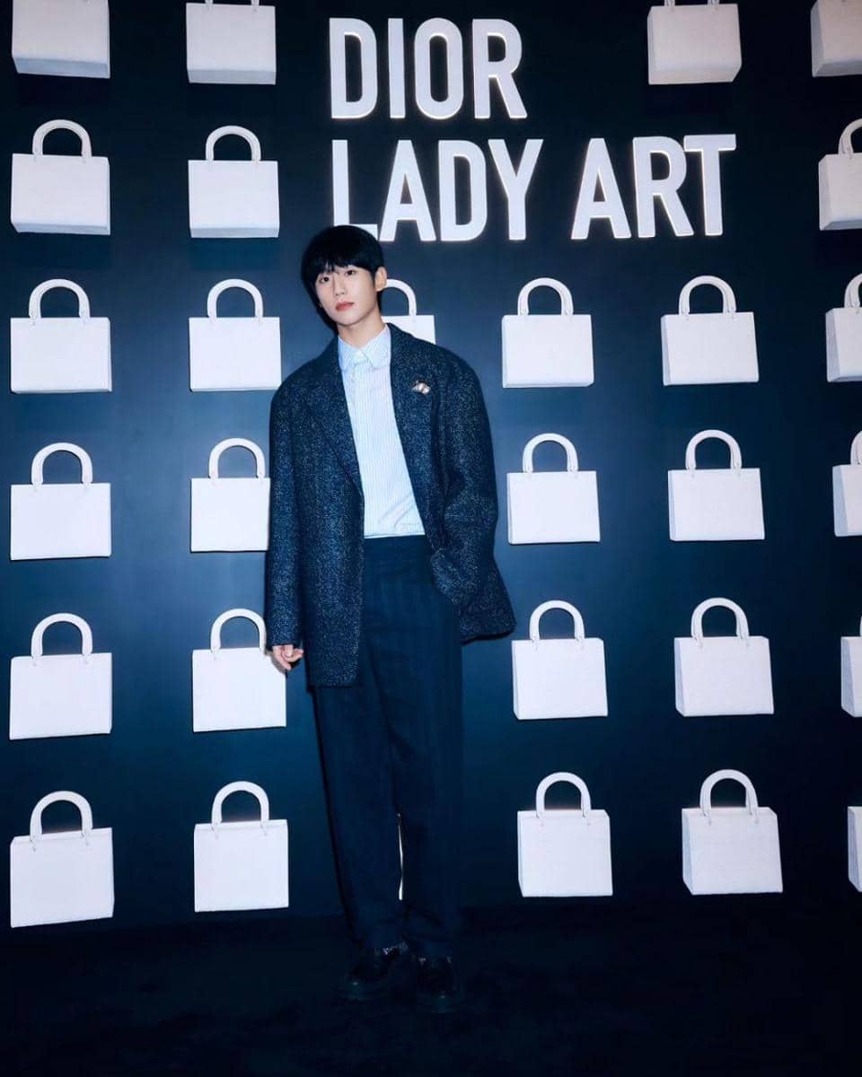 Jung Hae In (instagram.com/holyhaein)