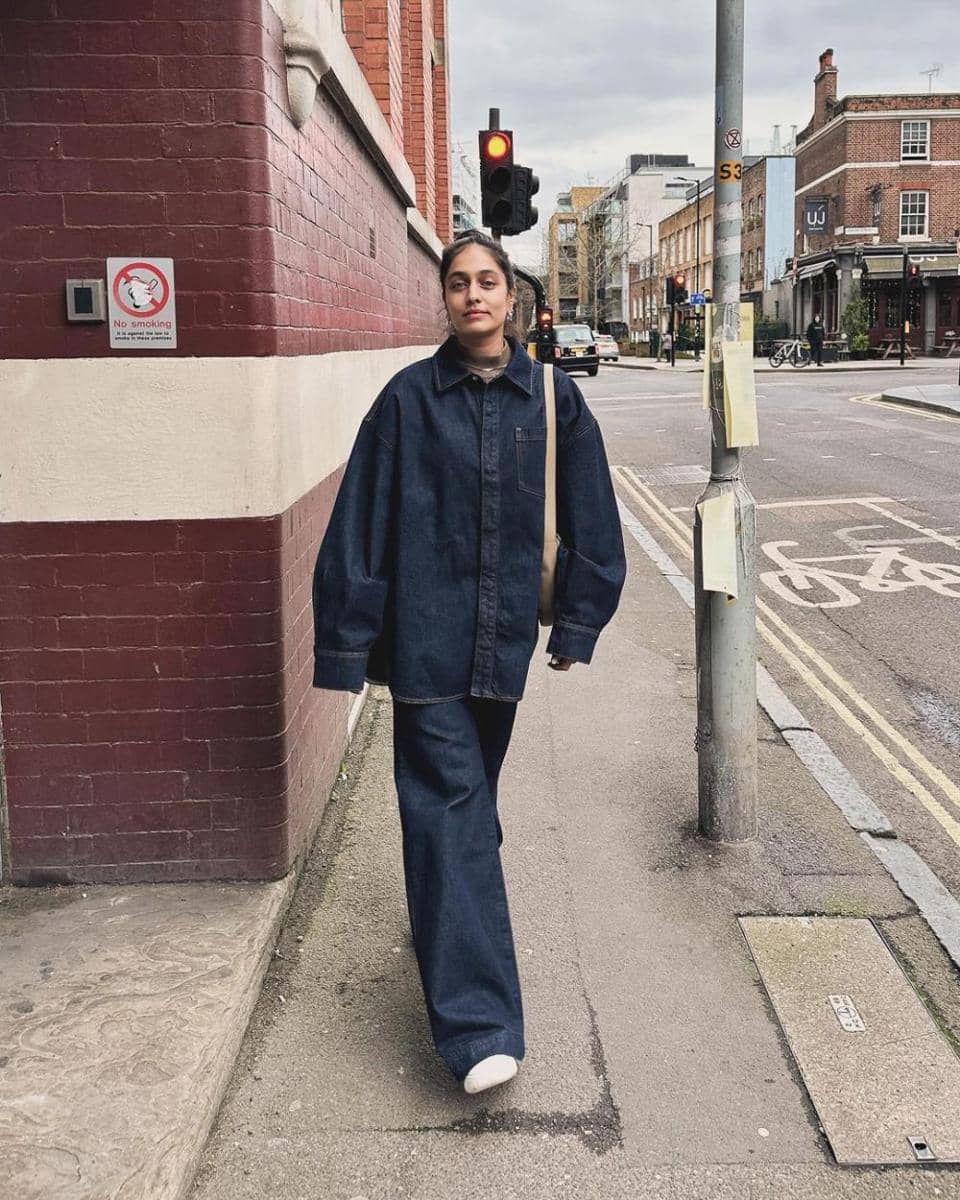 ide outfit one set ala Radhi Devlukia (instagram.com/radhidevlukia)