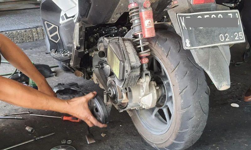 Berapa Bulan Sekali Idealnya Servis CVT untuk Motor Matic?