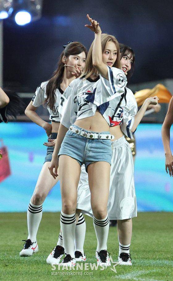 potret Tzuyu TWICE di Coupang Play Series 2024 (dok. STARNEWS)