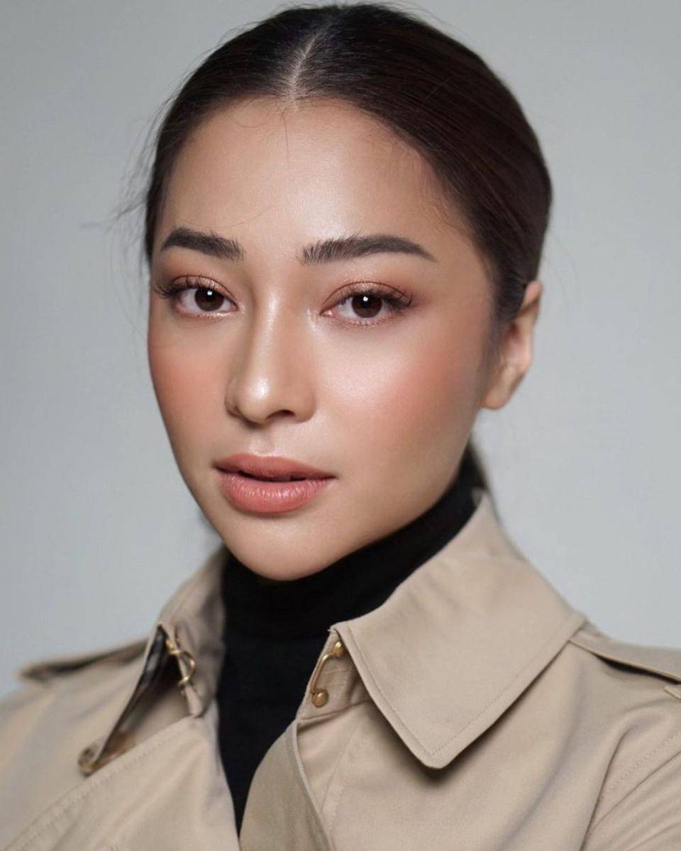 Nikita Willy (instagram.com/evalovira)