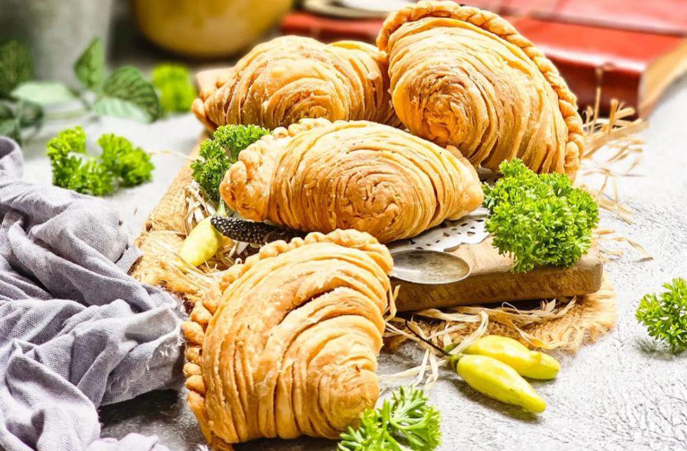 ilustrasi karipap isi ayam kari (instagram.com/emyming)