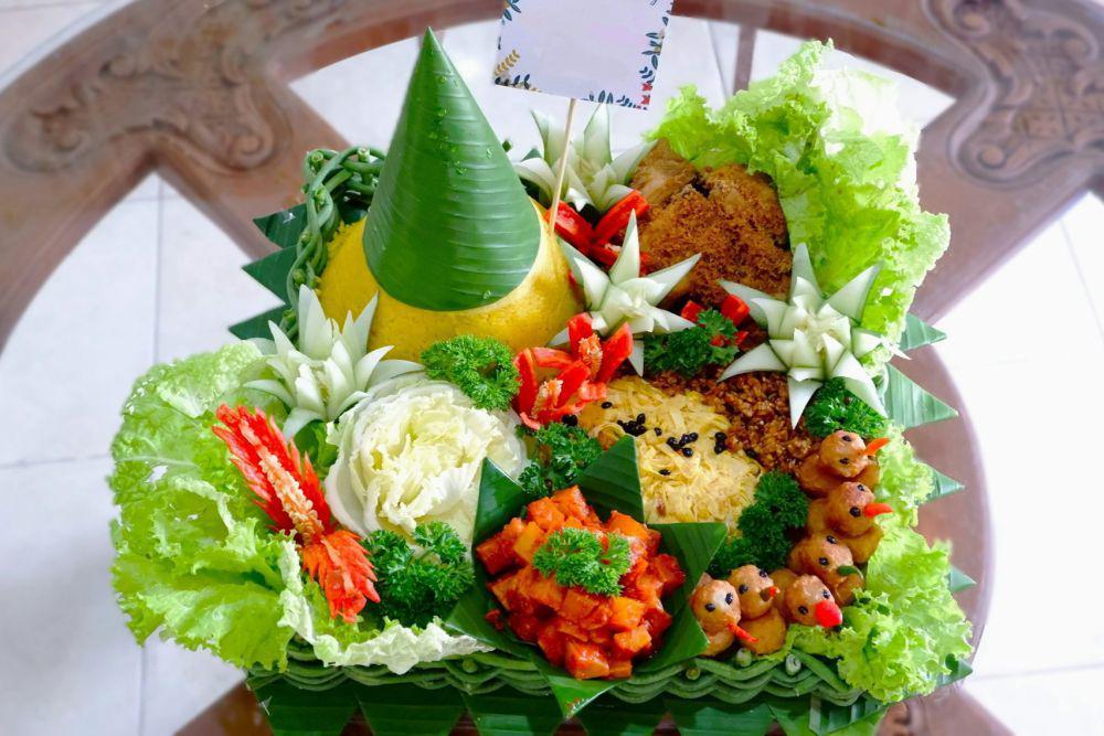 5 Tips Bikin Nasi Tumpeng untuk Lomba Agustusan, Auto Menang!