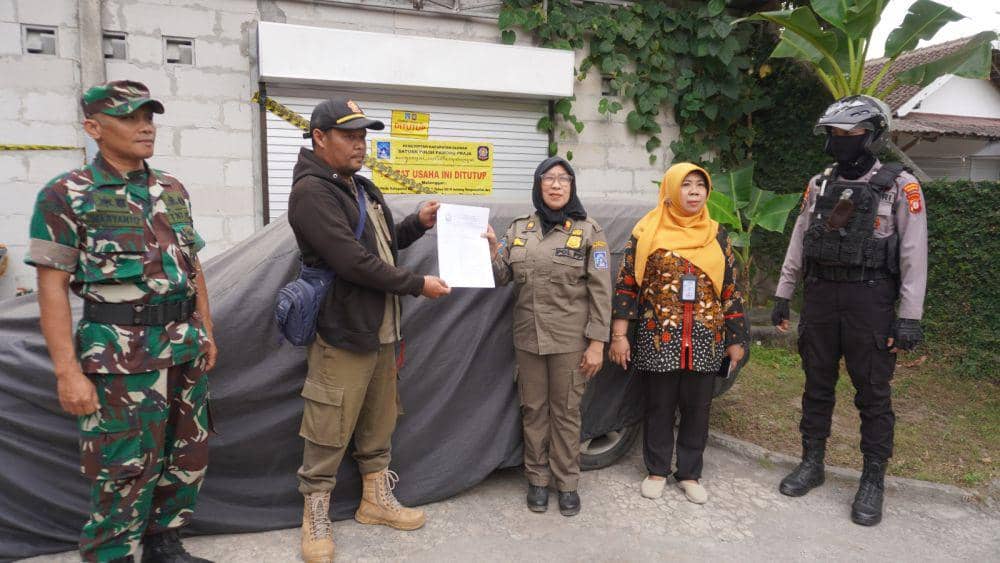 Penutupan usaha penjualan minuman beralkohol ilegal di Sleman. (Dok. Istimewa)