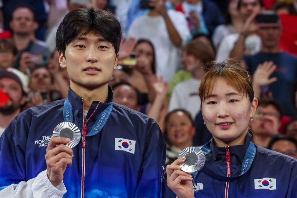 Ganda campuran Korea Selatan, Kim Won Ho/Jeong Na Eun meraih medali perak di Olimpiade 2024 Paris (Instagram.com/bwf.official)