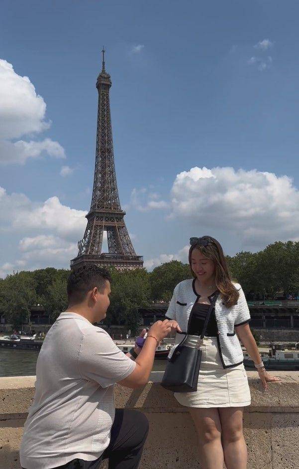 potret mesra kakak Sarah Menzel dan kekasih (instagram.com/azriel_hermansyah)