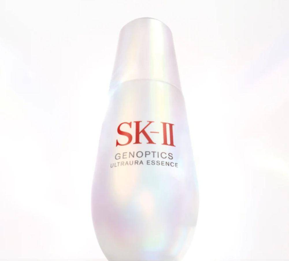 SK-II GenOptics Ultraura Essence (sk-ii.co.id)