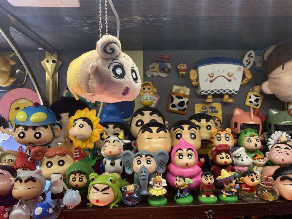 7 Potret Koleksi Crayon Shinchan, Figur Aksinya Menggemaskan!
