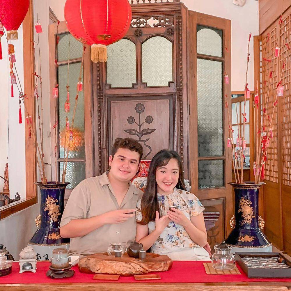 potret mesra kakak Sarah Menzel dan kekasih (instagram.com/kvin_menzel)