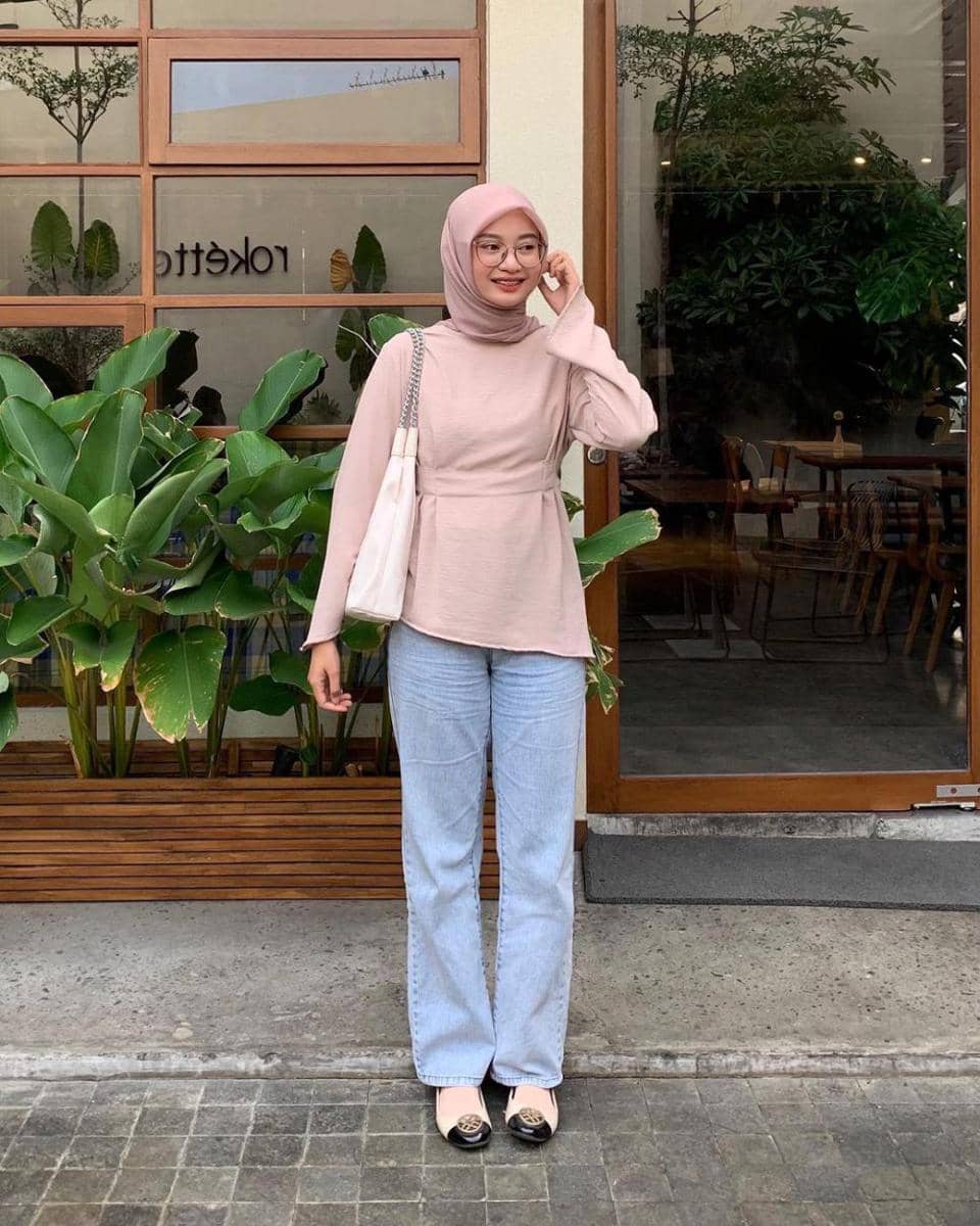 Lutvy Putri (instagram.com/lutvy_putri)