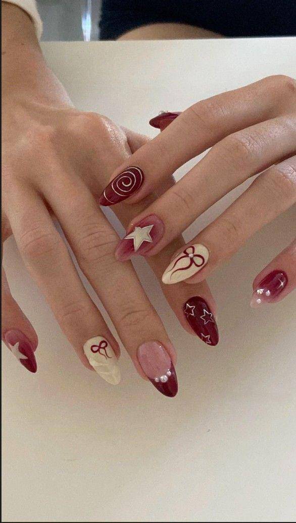 Ilustrasi nail art (pinterest.com/Sahra Su)