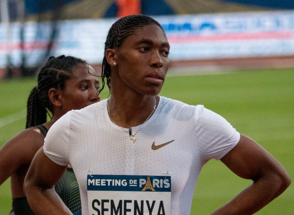 Caster Semenya, atlet lari asal Afrika Selatan, memiliki hiperandrogenisme. (commons.wikimedia.org/Yann Caradec)