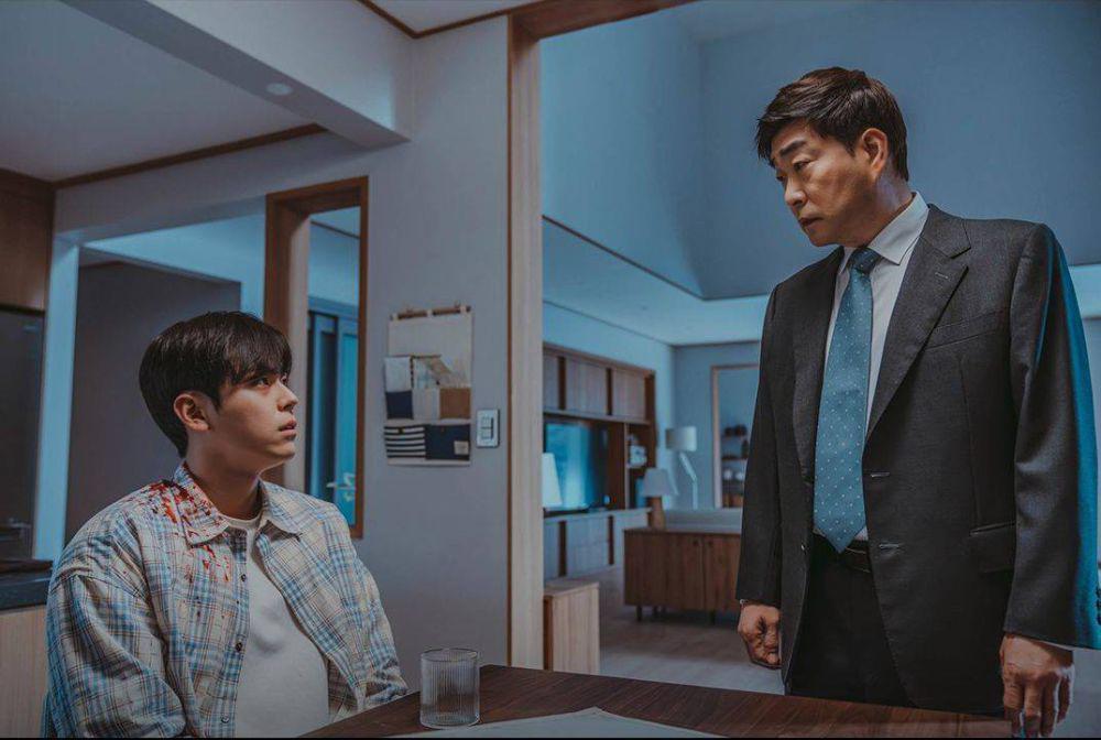 Kim Do Hoon dan Son Hyun Joo di drama Your Honor (dok. ENA/Your Honor)