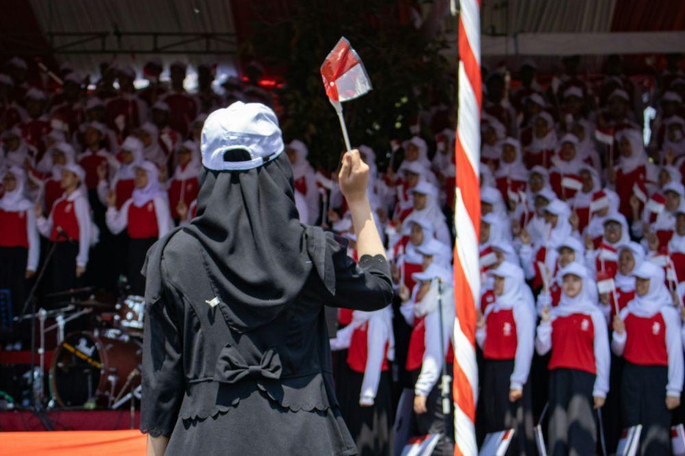 30 Ucapan Kemerdekaan RI dalam Bahasa Inggris, Bermakna!