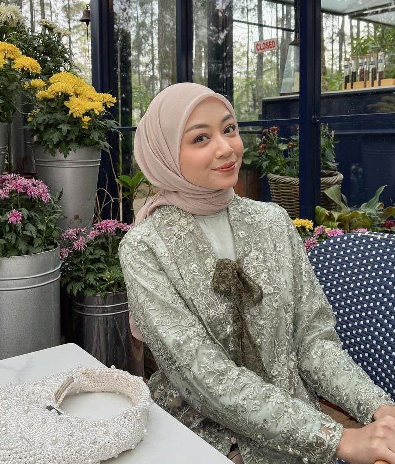 Meirani (instagram.com/meiraniap)