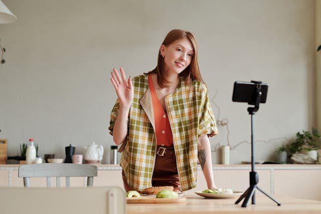 ilustrasi food vlogger (Pexels.com/Mikael Blomkvist)