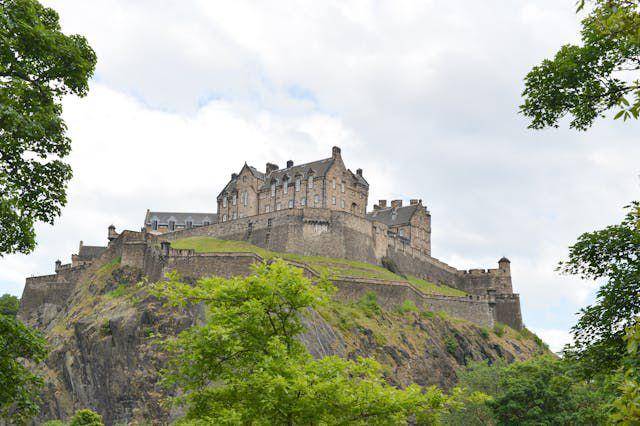 potret Kastil Edinburgh (pexels.com/Rosa Stone)