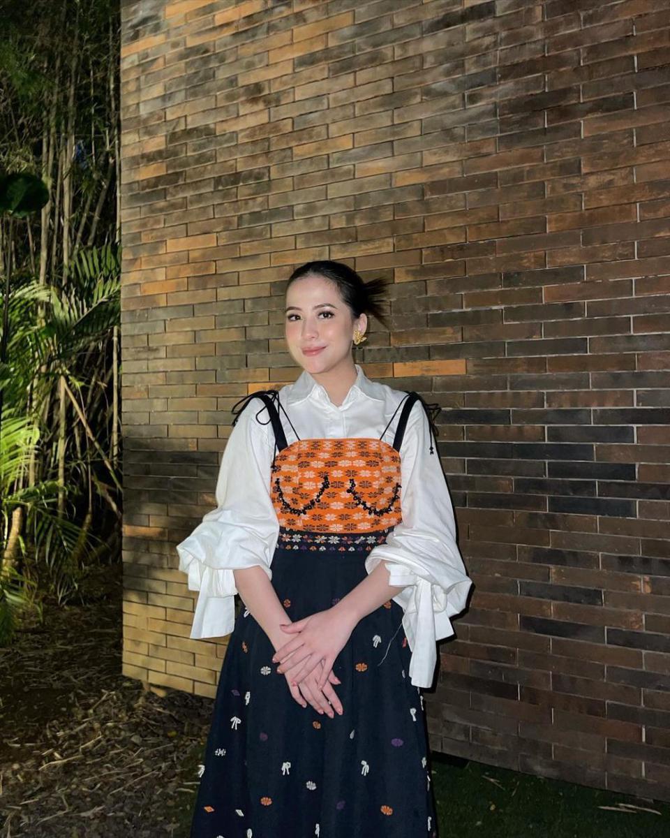 mix and match ala Zara Adhisty (instagram.com/zaraadhsty)