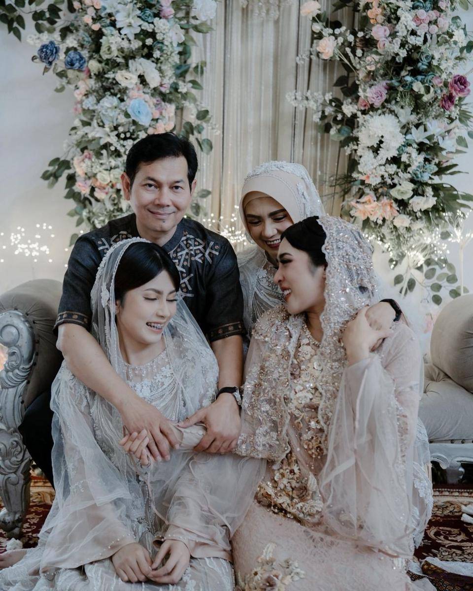 Gaya Indi Arisa di Pengajian Pranikah (instagram.com/indiarisa_)