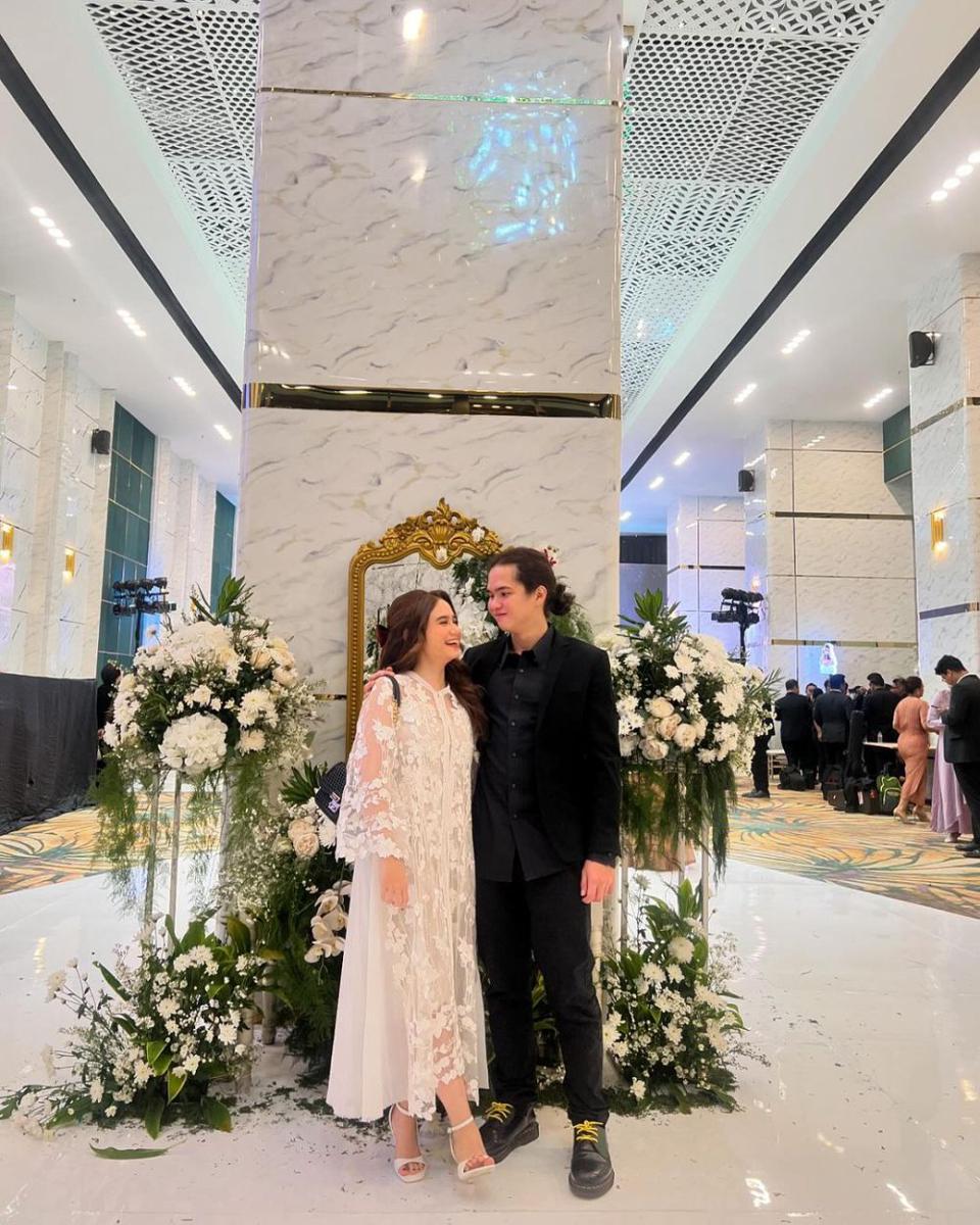 potret Tissa Biani dan Dul Jaelani di pernikahan Ade Govinda (instagram.com/tissabiani)