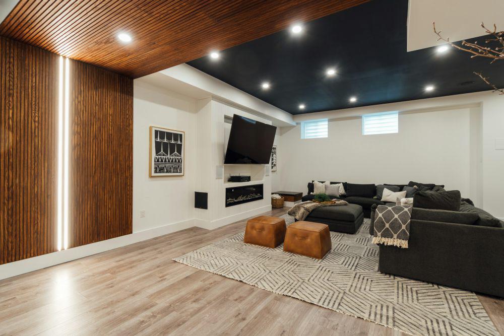 12 Inspirasi Dinding Beraksen Kayu pada Living Room, Lebih Estetik!