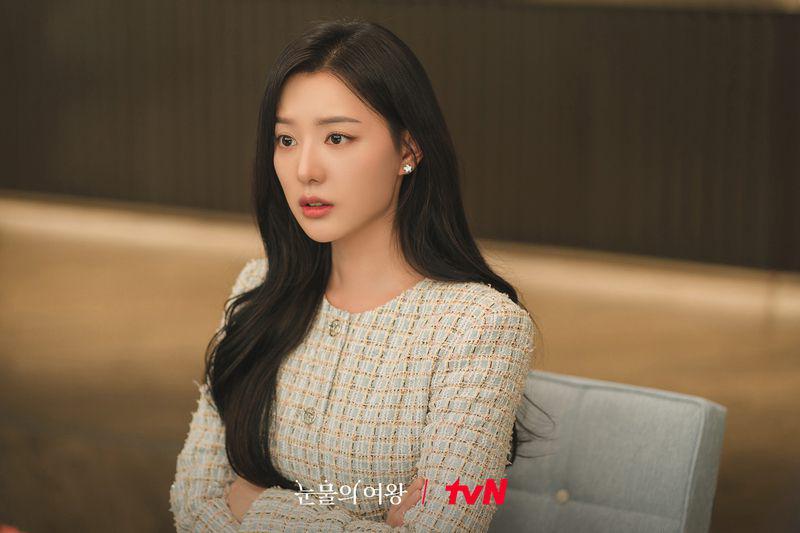 Kim Ji Won di drakor Queen of Tears (x.com/CJnDrama)