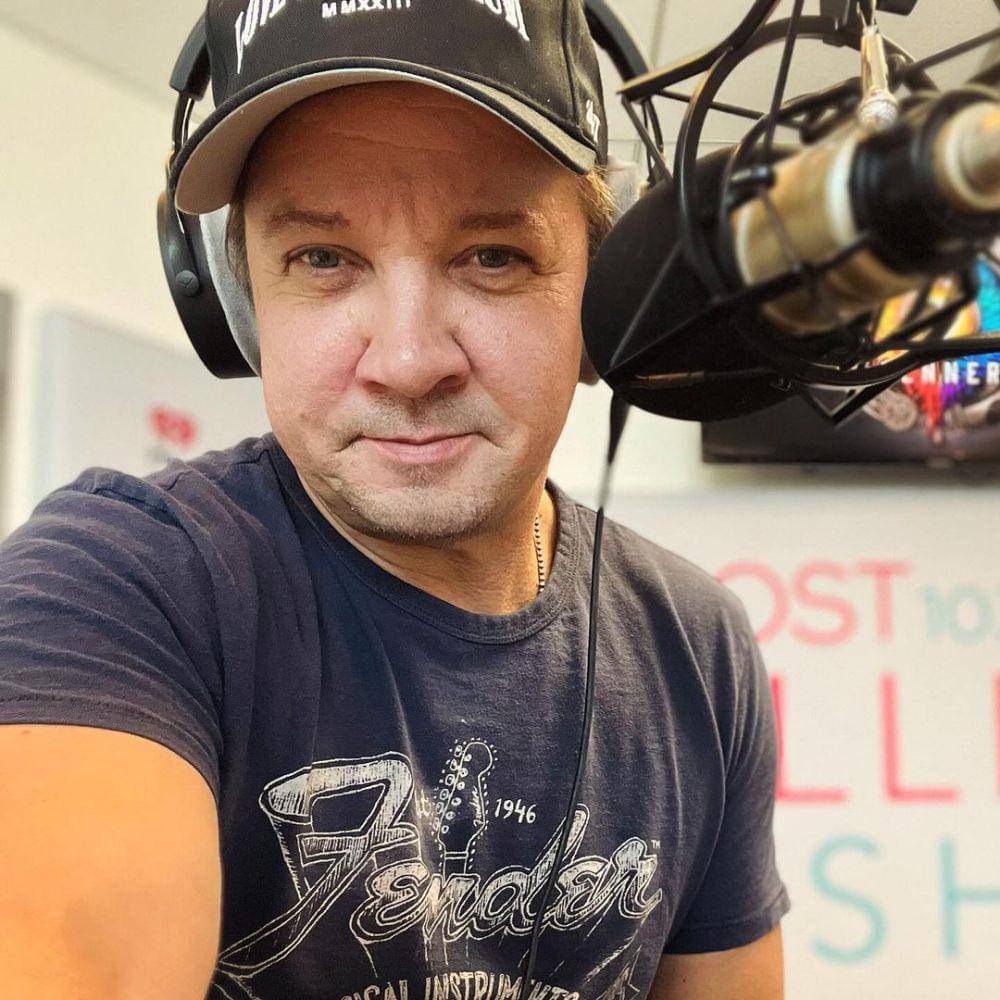 Jeremy Renner (instagram.com/jeremyrenner)