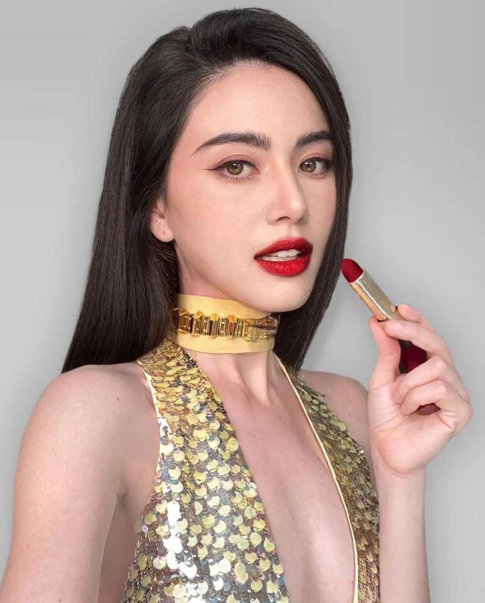 Davika Hoorne (instagram.com/davikah)