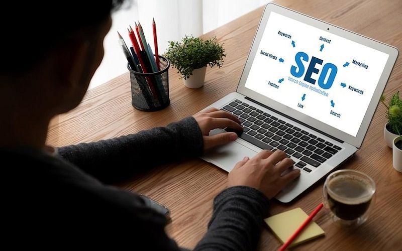 5 Tools SEO Terbaik untuk Content Writer Pemula, Traffic Melesat!