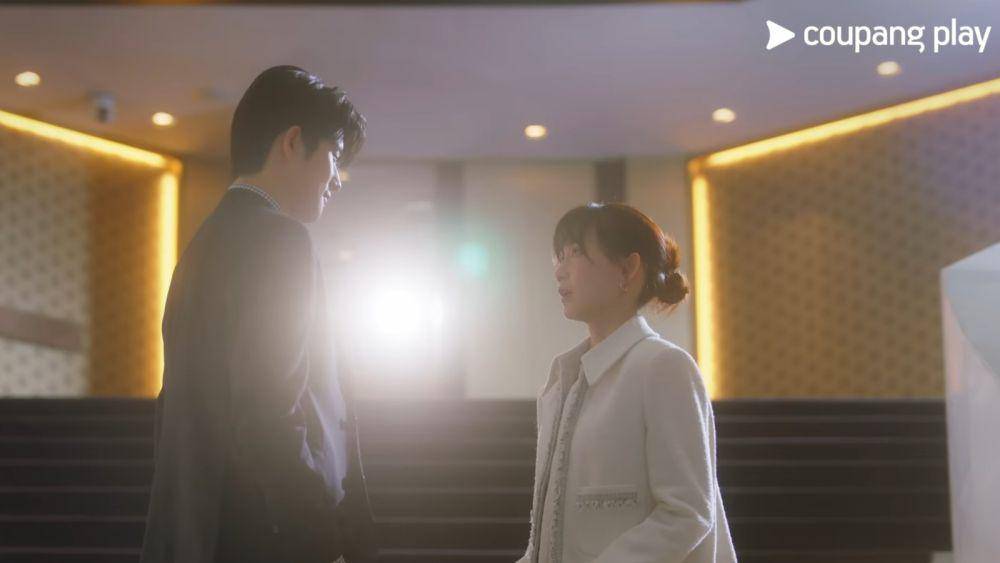 cuplikan Moon Sang Min dan Shin Hyun Been di drakor Cinderella At 2AM (youtube.com/CoupangPlay)