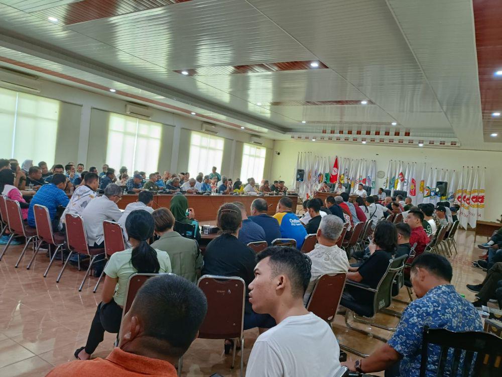 Bursa Ketum KONI Sumut, Legenda Atletik Nasional Melawan Paman Bobby