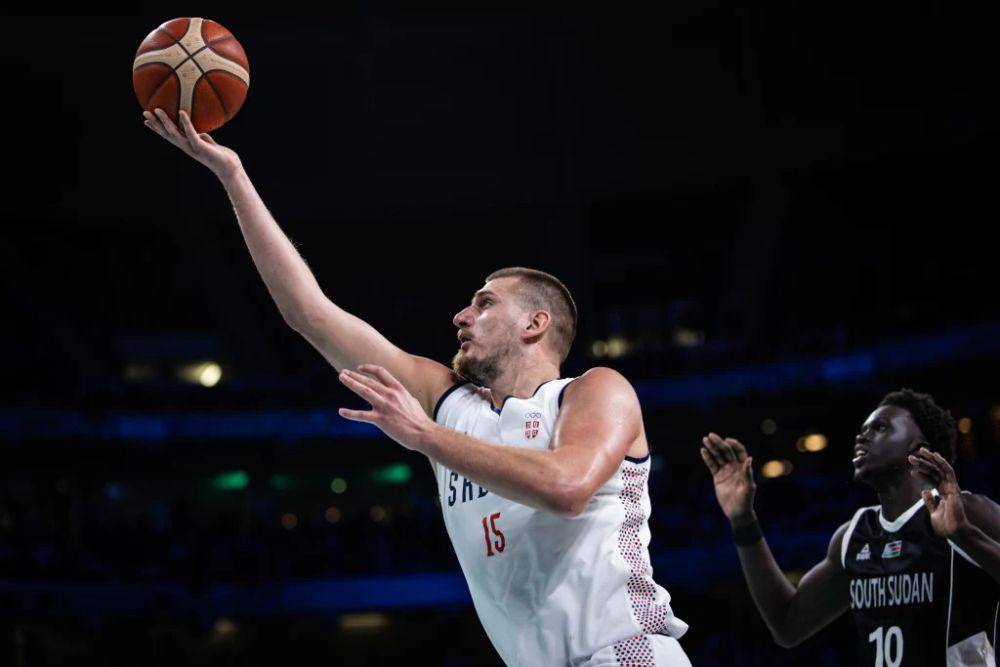 Nikola Jokic dalam laga kontra Sudan Selatan di Olimpiade 2024. (fiba.basketball)
