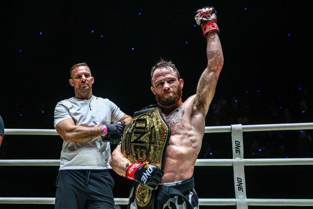 4 Penyelesaian Spektakuler di ONE Fight Night 24