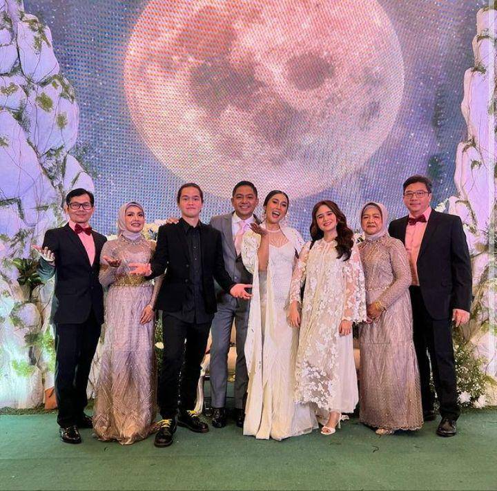 Tamu resepsi Ade Govinda (Instagram.com/tissabiani)