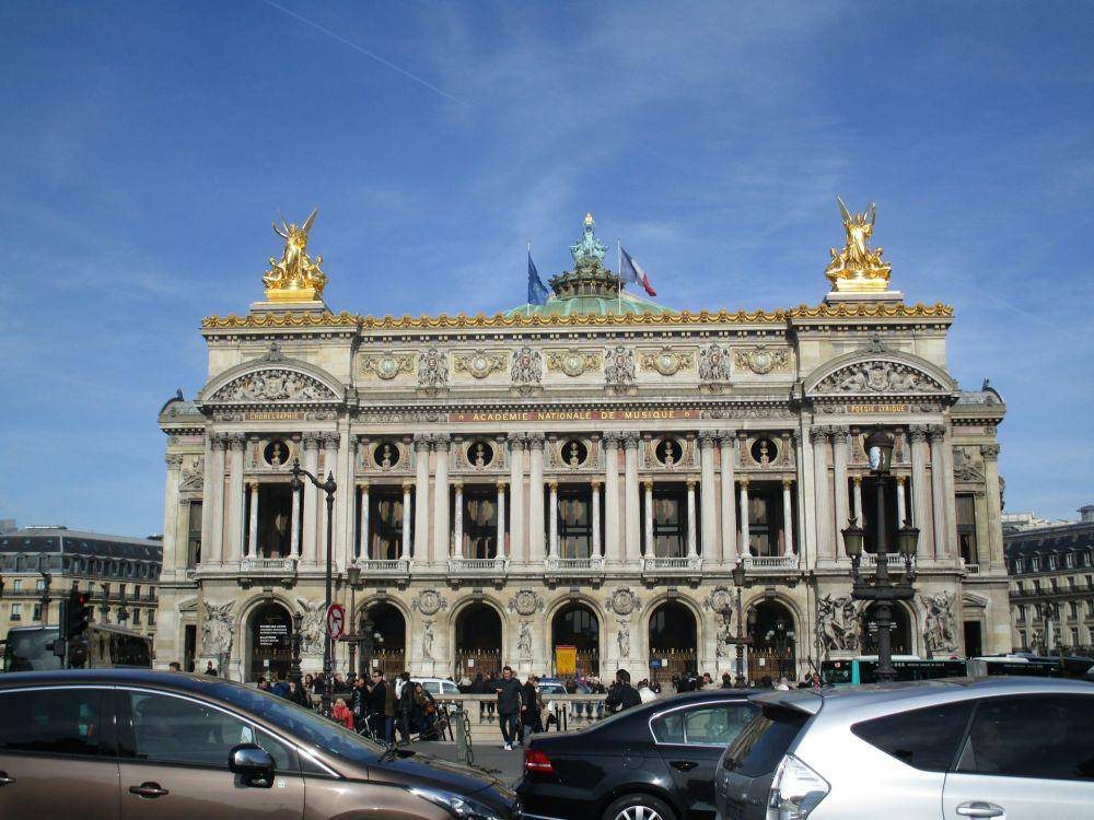 Potret Palais Garnier atau Paris Opera House di Paris, Prancis (unsplash.com/toldenkamp)