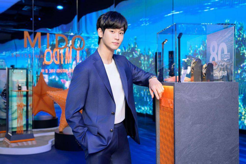 Kim Soo Hyun di tengah acara peluncuran jam tangan MIDO Ocean Star 39 (Dok.MIDO)