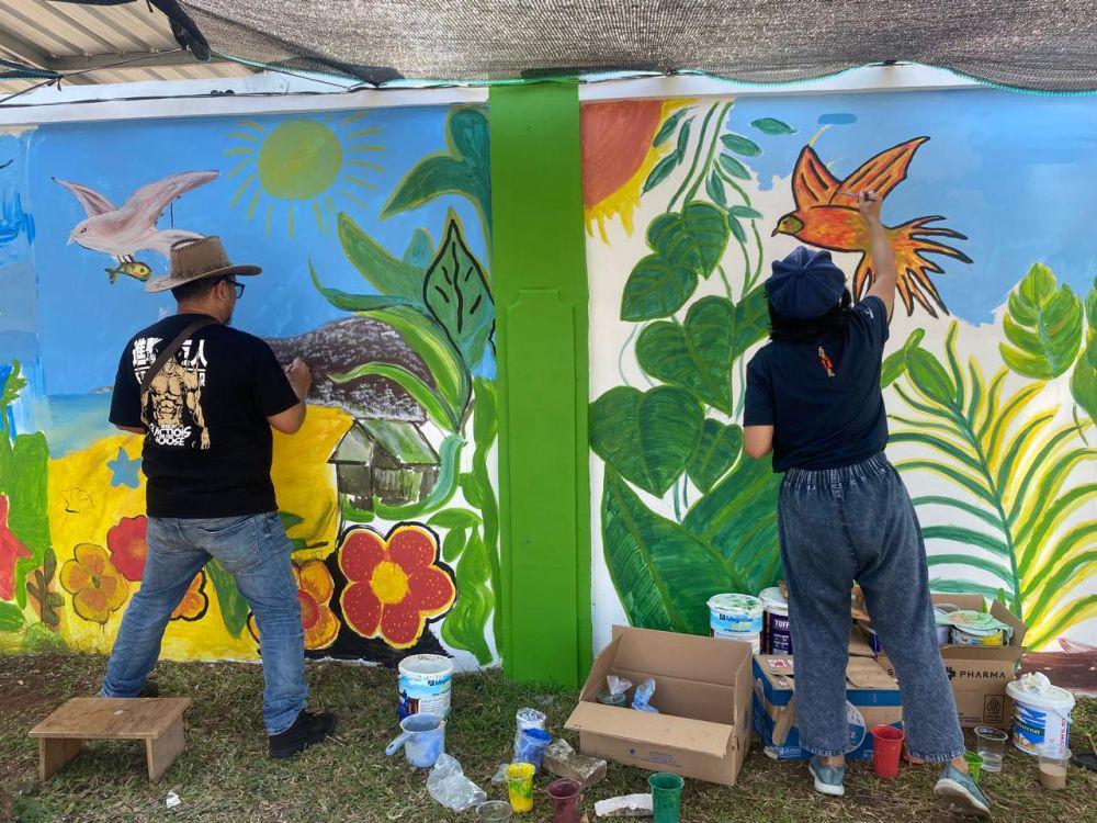 Ramaikan Agustusan, Pasien RSJ Semarang Diajak Seniman Melukis Mural