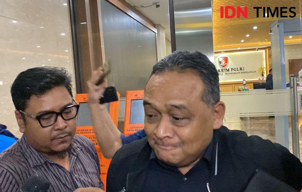 Benny Rhamdani Irit Bicara Usai Diperiksa 8 Jam soal Inisial T