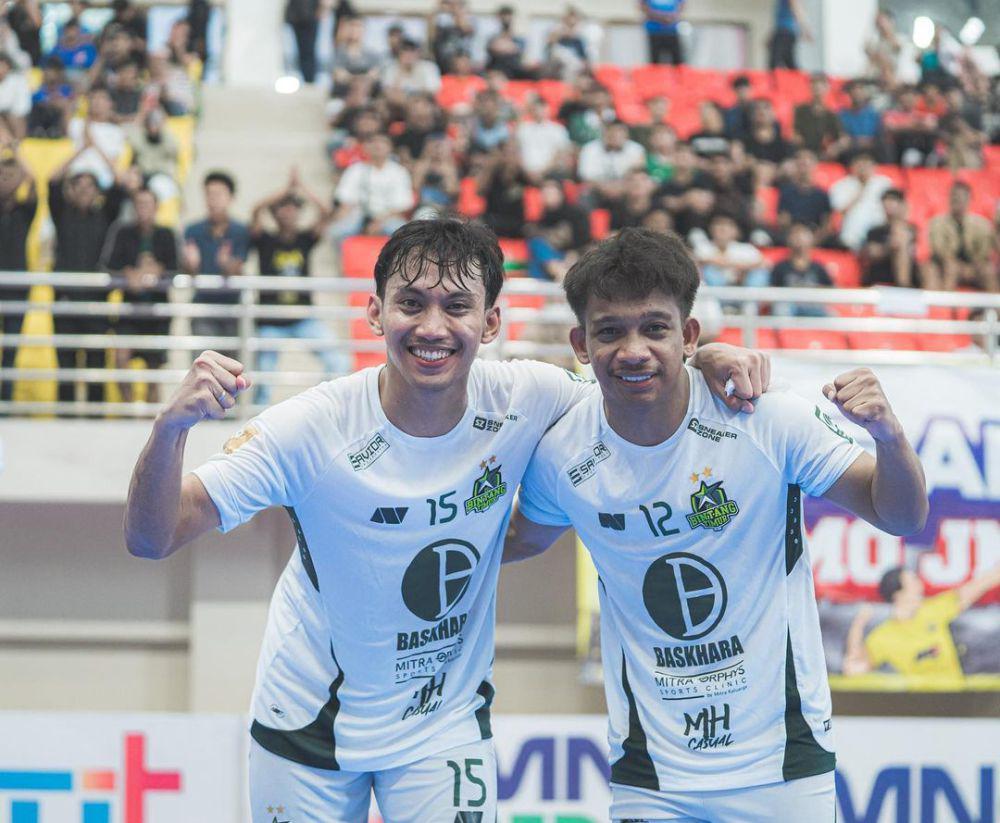 Rio Pangestu dan Runtuboy (www.instagram.com/riopangestuputra)