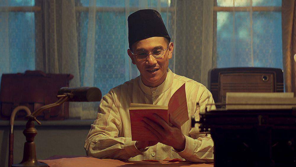 Vino G. Bastian sebagai Buya Hamka (dok. Falcon Pictures/Buya Hamka Vol. 1)
