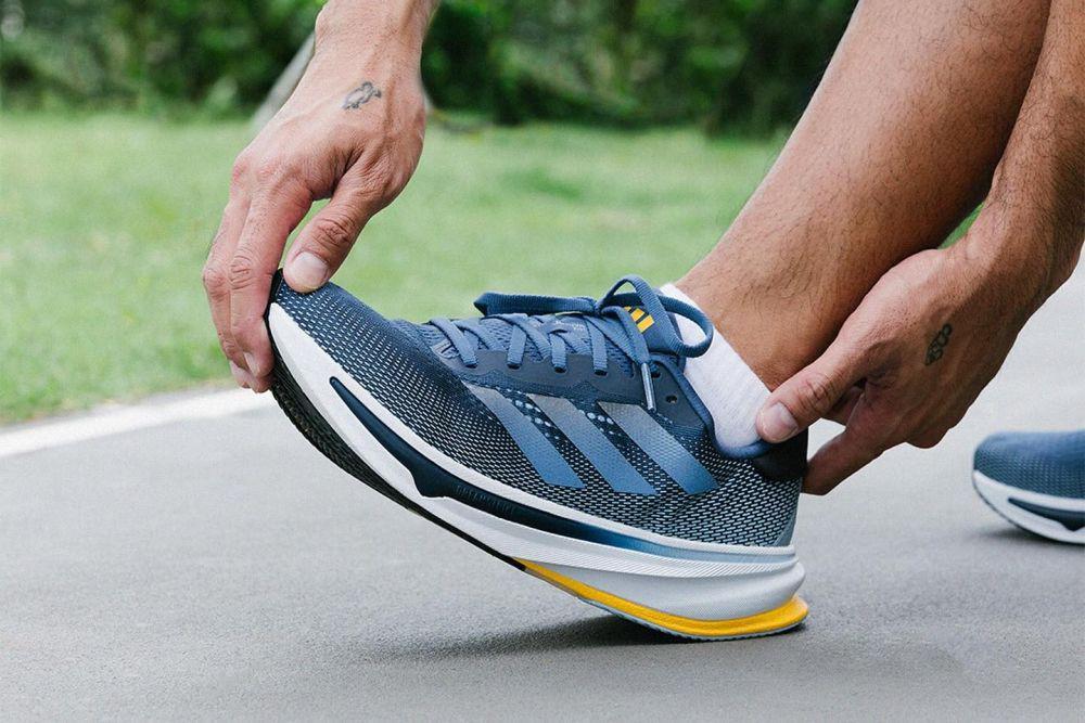 10 Rekomendasi Sepatu Running Adidas Terbaik dan Terlaris