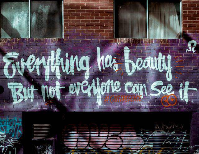 ilustrasi vandalisme (unsplash.com/Annie Spratt)