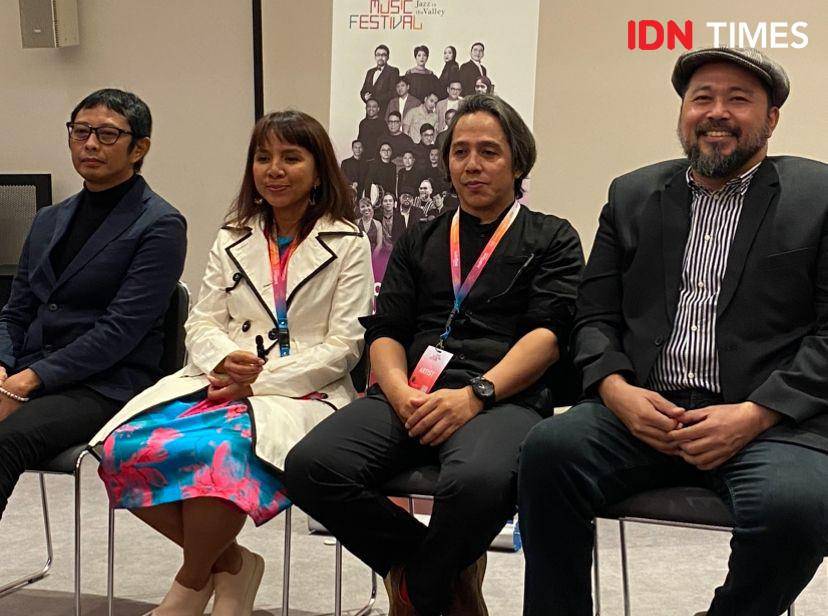 Mocca di back stage GAIA Music Festival: Jazz in the Valley (dok. IDN Times/Rani Asnurida)