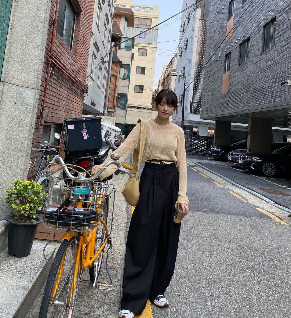 inspirasi OOTD pemain drakor 'Bad Memory Eraser' (instagram.com/yuubeenn)
