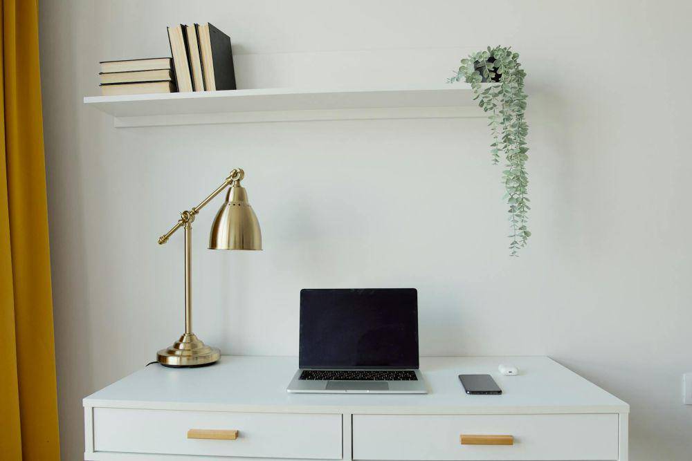Penyimpanan untuk home office (pexels.com/Darina Belonogova)
