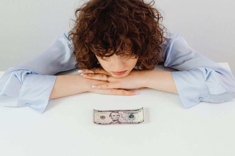 6 Strategi Biar Kamu Tetap Bisa Bersenang-senang di Tengah Low Budget
