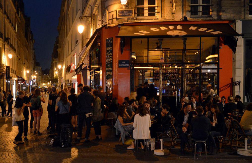 potret keramaian di kota Paris (commons.m.wikimedia.org/DimiTalen)