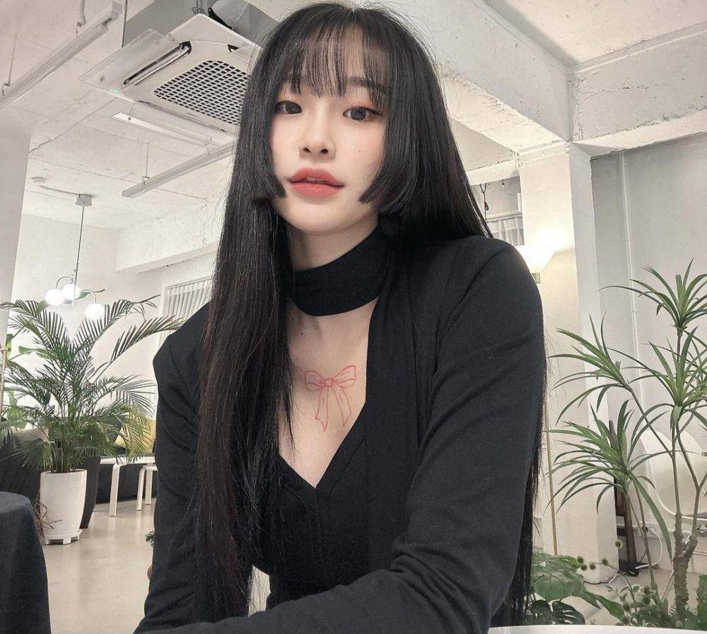 Heo Eungyeoul (instagram.com/eungyeoul.cess)