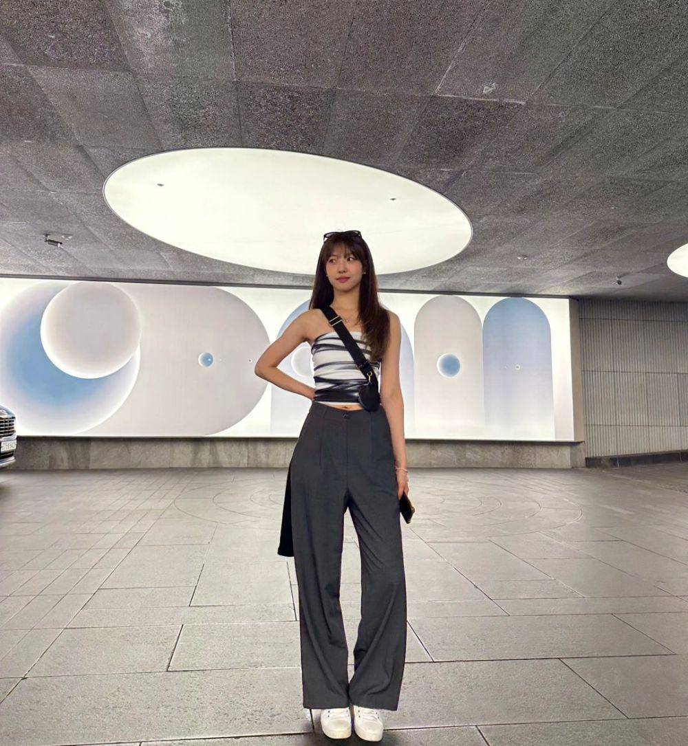 inspirasi outfit hangout ala Song Da-hye (instagram.com/dahye0612)