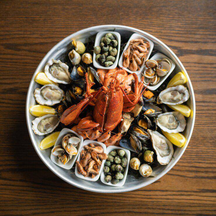 Ilustrasi makanan seafood (freepik.com/wirestock)